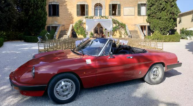 Vintage car rental for tours in Tuscany and Umbria, Vespas hire